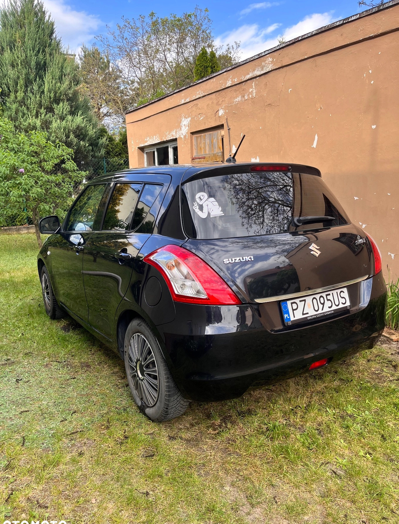 Suzuki Swift cena 23900 przebieg: 134800, rok produkcji 2011 z Swarzędz małe 121